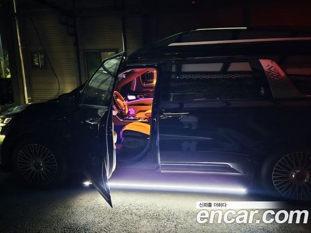 Kia Carnival 4세대 бензин 9인승 High Limousine(компания по спецнадстройкам), 2023 18