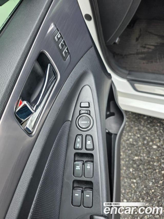 Hyundai Sonata гибрид Premium, 2014 6