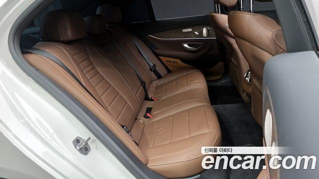 Mercedes-Benz E-класс W213 Exclusive, 2023 12