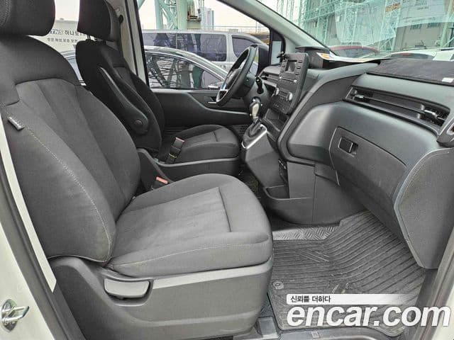 Hyundai Staria Smart, 2023 12