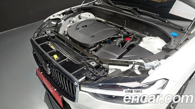 Volvo XC60 2세대 B5 Ultimate Bright, 2024 6