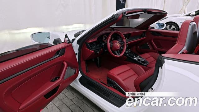 Porsche 911 (992) Carrera 4 GTS кабриолет, 2024 10