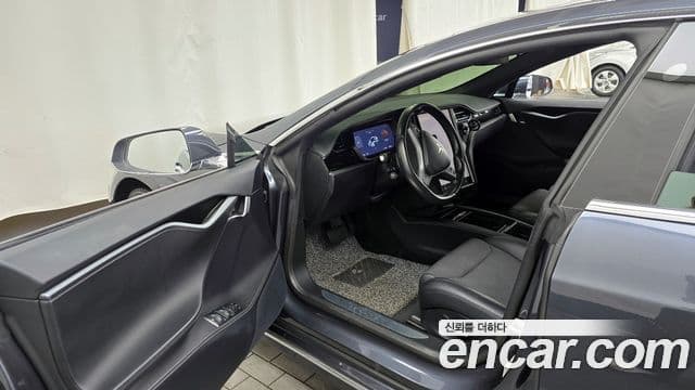 Tesla модель S, 2018 10