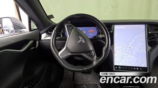 Tesla модель S, 2018 13