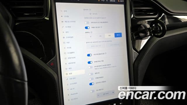 Tesla модель S, 2018 16