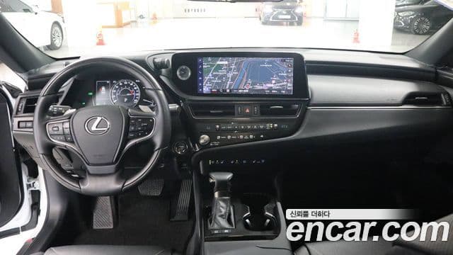 Lexus ES300h 7세대 Luxury Plus, 2025 11