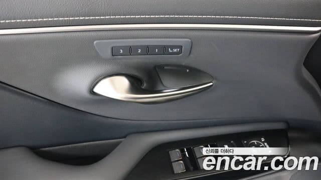 Lexus ES300h 7세대 Luxury Plus, 2025 12