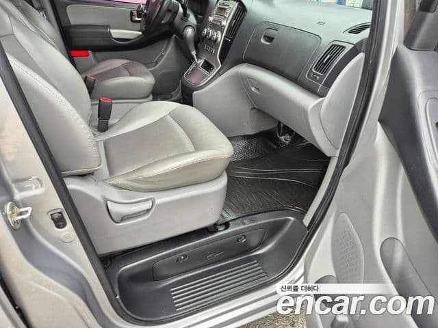 Hyundai Grand Starex CVX Luxury, 2016 14