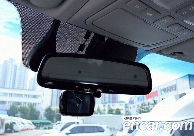 Hyundai 쏠라티 Tour, 2018 17