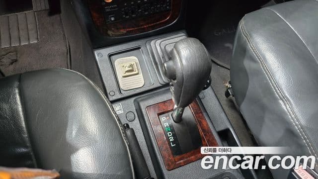 Hyundai 갤로퍼 2 9인승 V6 LPG, 1999 9