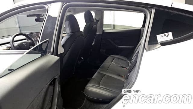 Tesla модель Y, 2023 11