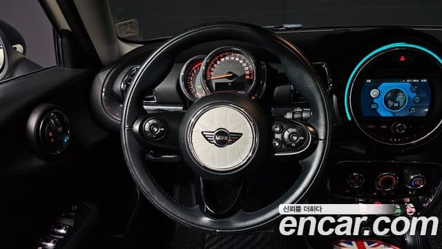 Mini Cooper 클럽맨 2세대, 2019 13