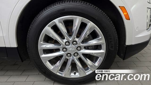 Cadillac XT5 3.6 Platinum AWD, 2019 все фото