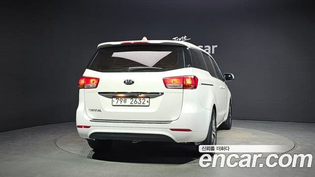 Kia All New Carnival 11인승 Deluxe, 2016 4