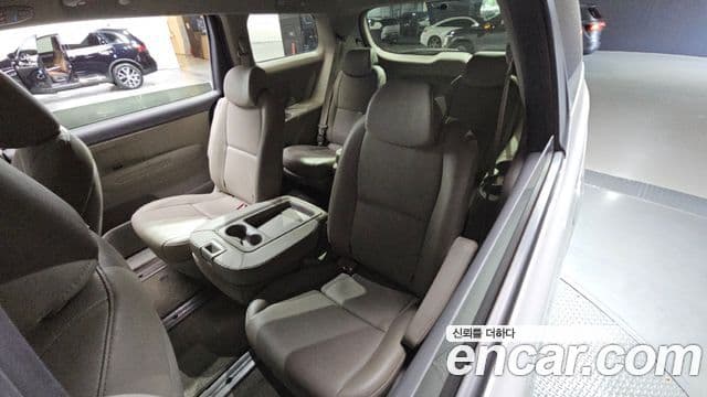 Kia All New Carnival 11인승 Deluxe, 2016 13