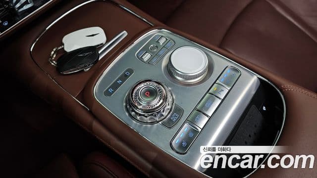 Genesis G90 (RS4) бензин 3.5 турбо AWD, 2022 17