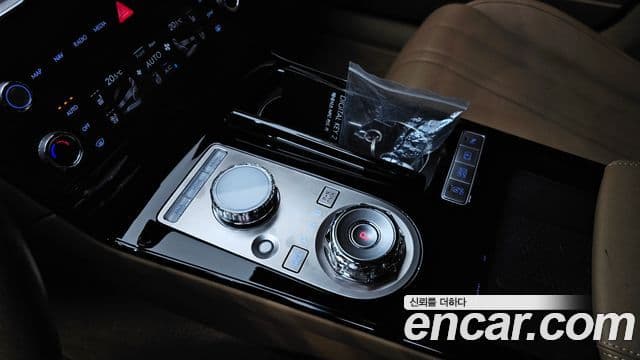 Genesis G80 (RG3) бензин 2.5 турбо 2WD, 2025 9