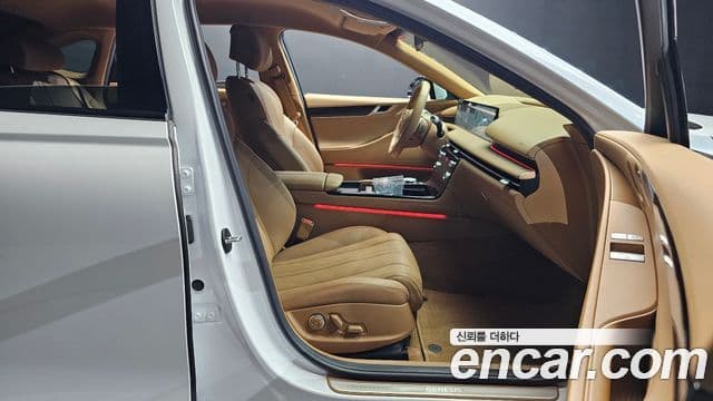 Genesis G80 (RG3) бензин 2.5 турбо 2WD, 2025 10