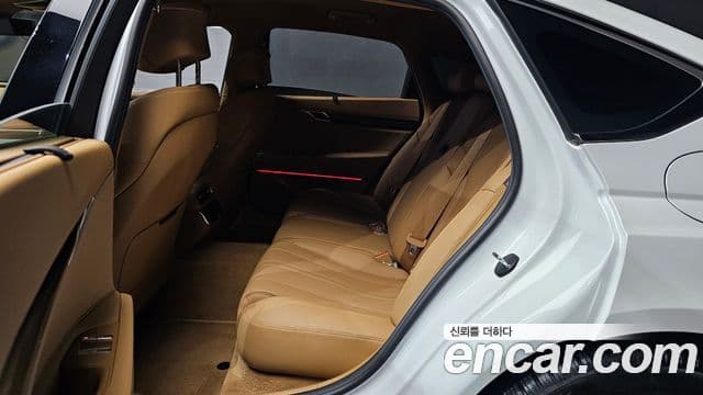 Genesis G80 (RG3) бензин 2.5 турбо 2WD, 2025 12