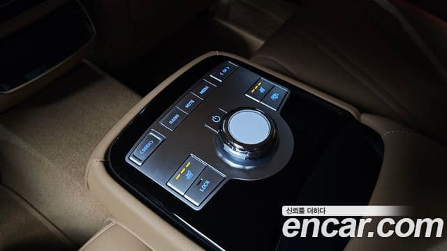 Genesis G80 (RG3) бензин 2.5 турбо 2WD, 2025 18