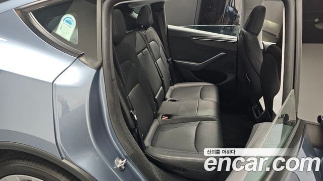 Tesla модель Y Long Range AWD, 2025 11