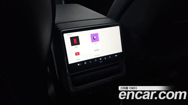 Tesla модель Y Long Range AWD, 2025 18