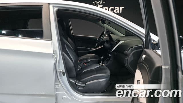 Hyundai Accent(новый кузов / новое поколение) Wit 1.6 GDI Blue Saver, 2017 10