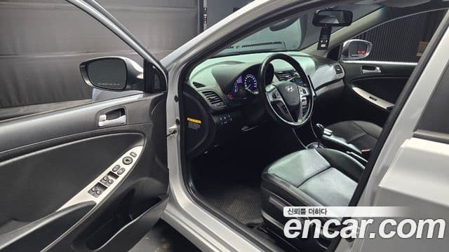 Hyundai Accent(новый кузов / новое поколение) Wit 1.6 GDI Blue Saver, 2017 11