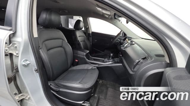 Kia Sportage R топовая версия, 2013 10