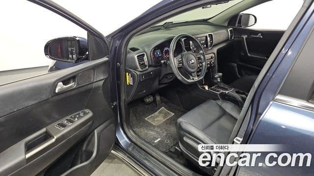 Kia Sportage 4세대 дизель 1.7 2WD Trendy, 2018 10