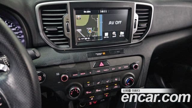 Kia Sportage 4세대 дизель 1.7 2WD Trendy, 2018 18