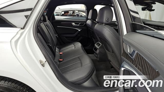 Audi A6 (C8) Premium, 2023 12