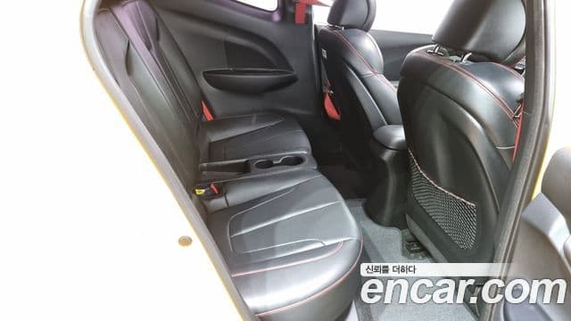 Hyundai Veloster (JS) Core, 2018 12