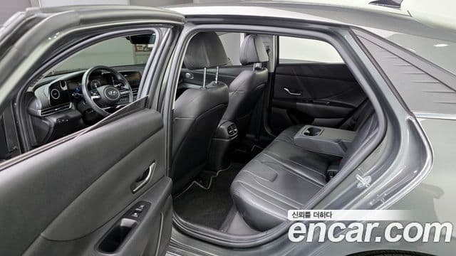 Hyundai Avante (CN7) Inspiration, 2021 11