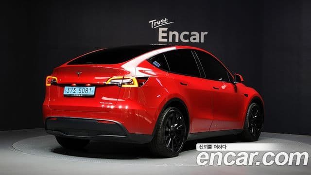 Tesla модель Y Long Range AWD, 2023 2