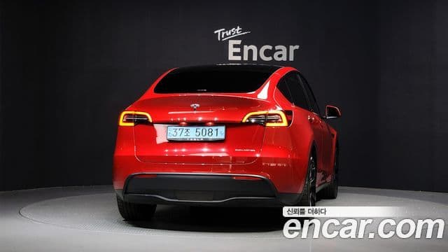 Tesla модель Y Long Range AWD, 2023 4