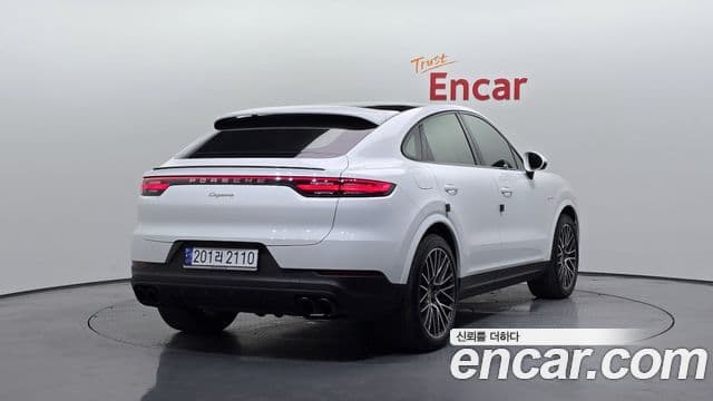 Porsche Cayenne (PO536) 3.0 E-гибрид купе, 2021 2