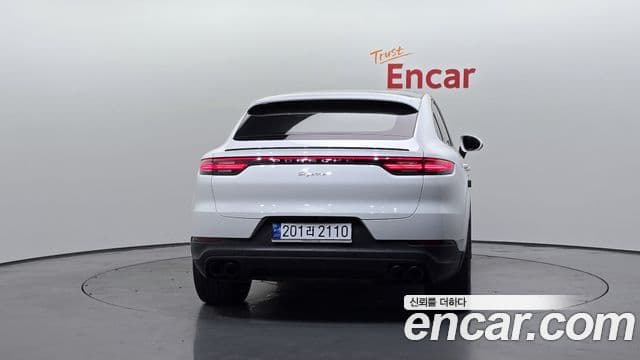 Porsche Cayenne (PO536) 3.0 E-гибрид купе, 2021 4
