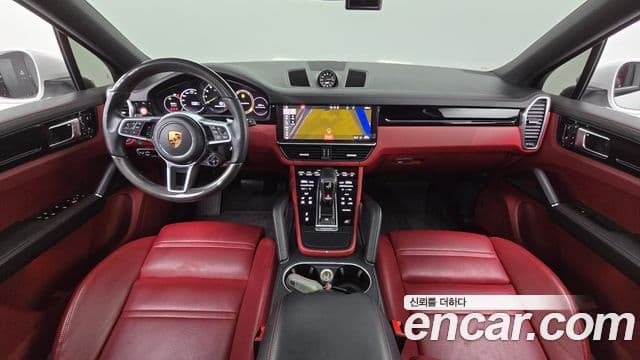 Porsche Cayenne (PO536) 3.0 E-гибрид купе, 2021 7