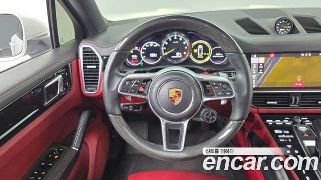 Porsche Cayenne (PO536) 3.0 E-гибрид купе, 2021 13