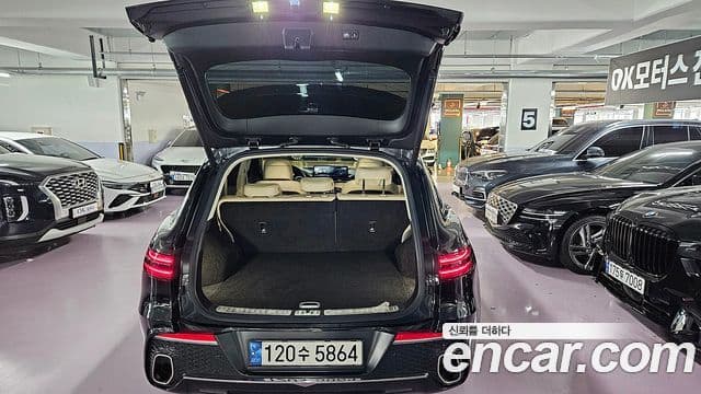 Genesis GV70, 2022 13