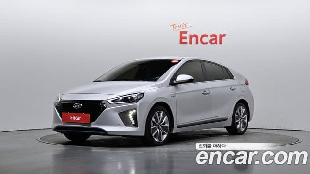 Hyundai Ioniq гибрид, 2019 1