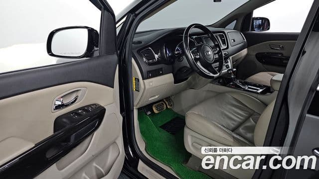 Kia The / новый New Carnival Prestige, 2019 11