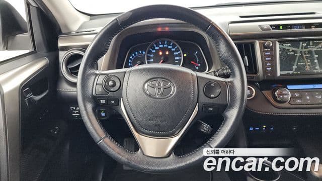 Toyota RAV4 4세대, 2013 13