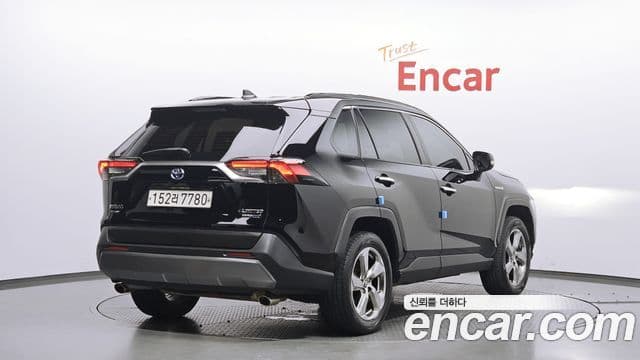 Toyota RAV4 5세대 2.5 4WD гибрид LTD, 2021 2