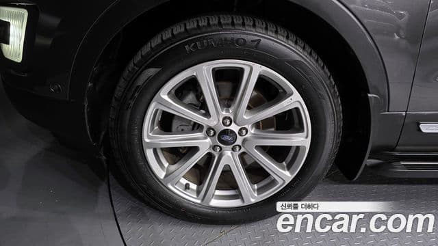 Ford Explorer 5세대, 2017 все фото