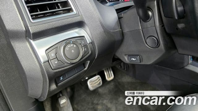 Ford Explorer 5세대, 2017 14