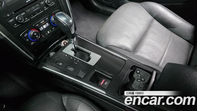 Renault Korea(Samsung) SM7 Nova LPLI 2.0 LPe для людей с инвалидностью, 2016 9