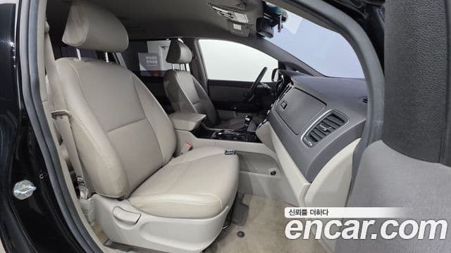 Kia All New Carnival Prestige, 2017 10
