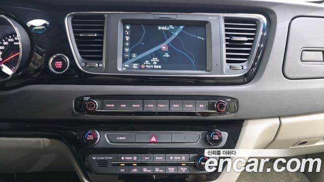 Kia All New Carnival Prestige, 2017 15